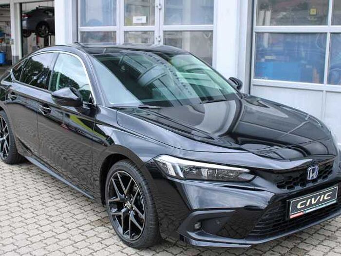 Honda Civic e: HEV Advance