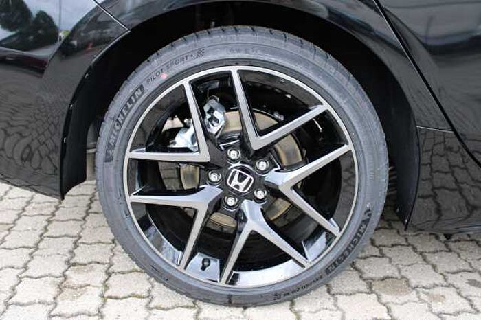 Honda Civic e: HEV Advance