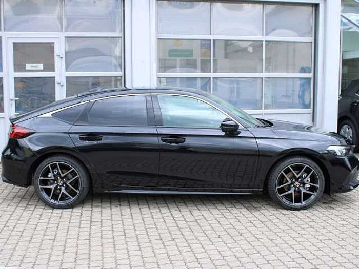 Honda Civic e: HEV Advance