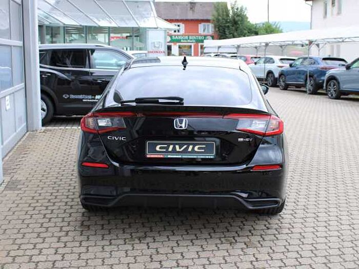 Honda Civic e: HEV Advance