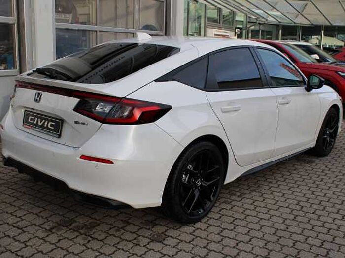 Honda Civic e: HEV Sport