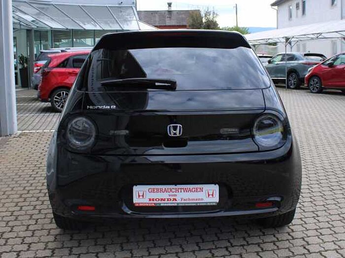 Honda e Advance