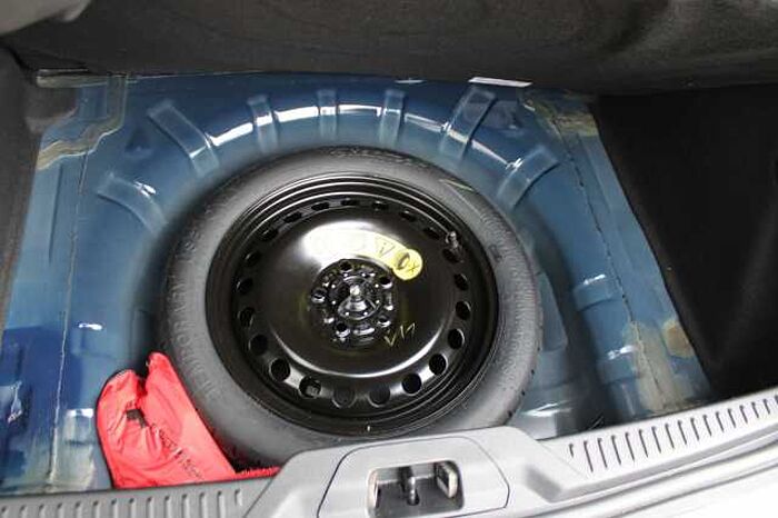 Ford Focus Focus Turnier 1.0 EcoBoost Aut. TITANIUM