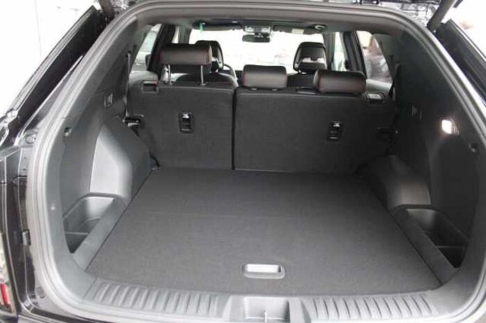 KGM Actyon Actyon Lux 1,5 6AT 2WD, Panorama Sunroof