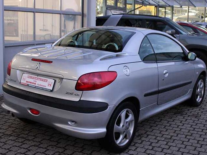 Peugeot 206 1.6 CC Platinum