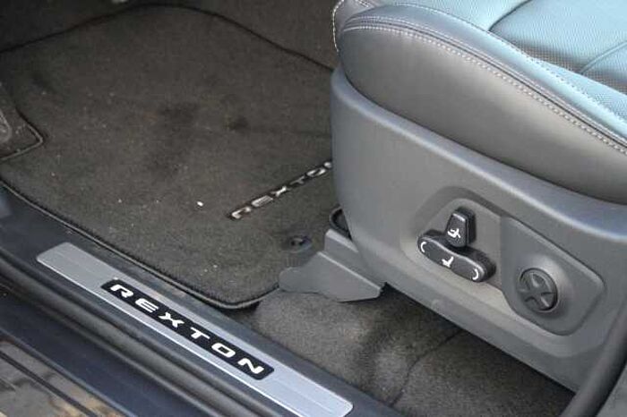 KGM Rexton LUX 2.2d 8AT AWD (7-Sitzer)