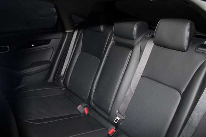 Honda Civic e: HEV Advance 2.0 AT