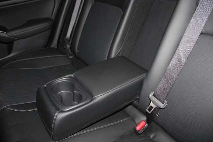 Honda Civic e: HEV Advance 2.0 AT