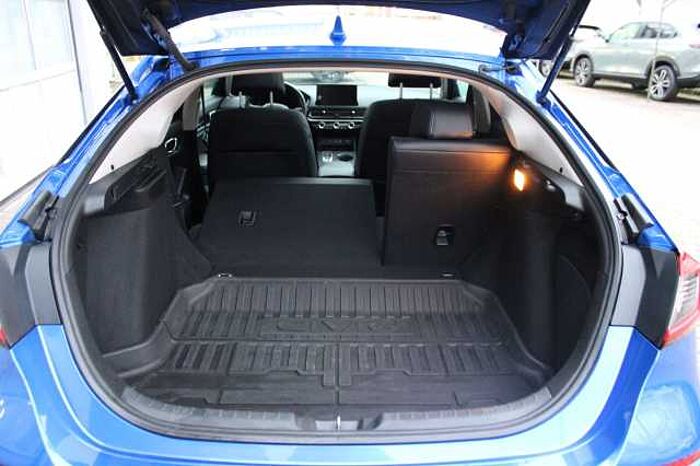 Honda Civic e: HEV Advance 2,0