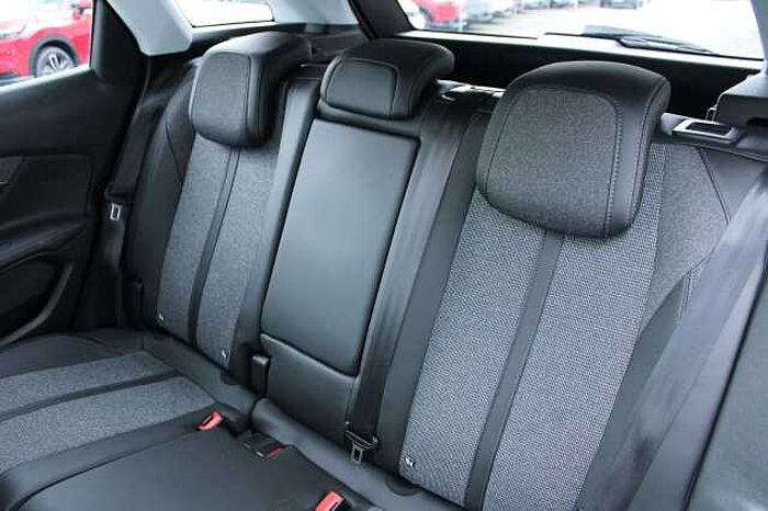 Peugeot 3008 1,2 Allure Pure Tech