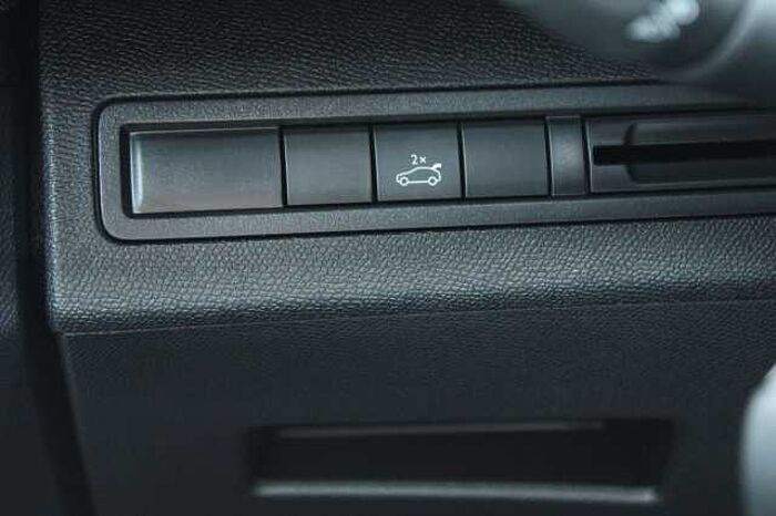 Peugeot 3008 1,2 Allure Pure Tech