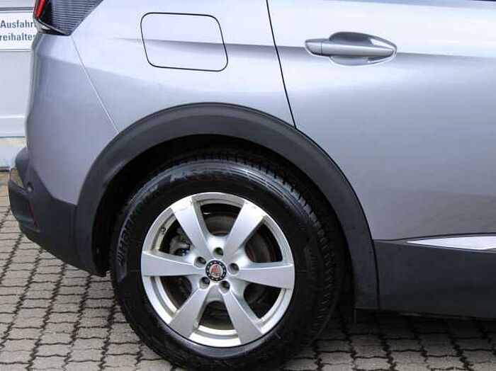 Peugeot 3008 1,2 Allure Pure Tech