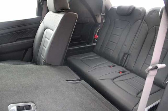 SsangYong Rexton Rexton 2.2 e-XDi 220 4WDAut. Sapphire 7-Seats