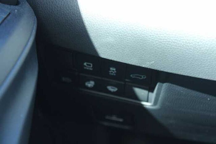 Toyota Yaris Cross Hybrid AWD-i Elegant