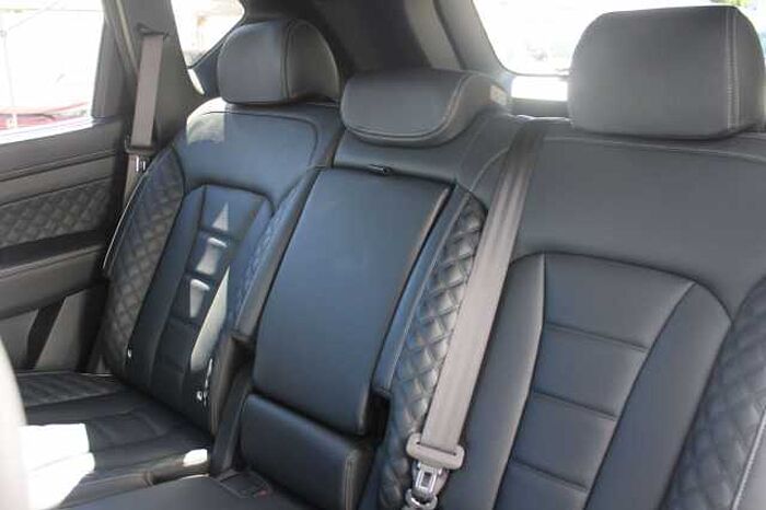 SsangYong Rexton Rexton 2.2 e-XDi 220 4WDAut. Sapphire