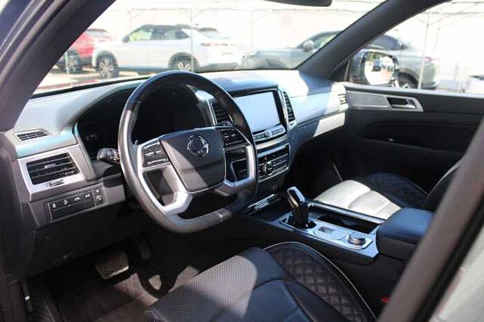 SsangYong Rexton Rexton 2.2 e-XDi 220 4WDAut. Sapphire