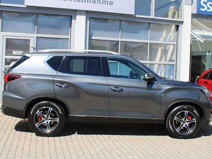 SsangYong Rexton Rexton 2.2 e-XDi 220 4WDAut. Sapphire