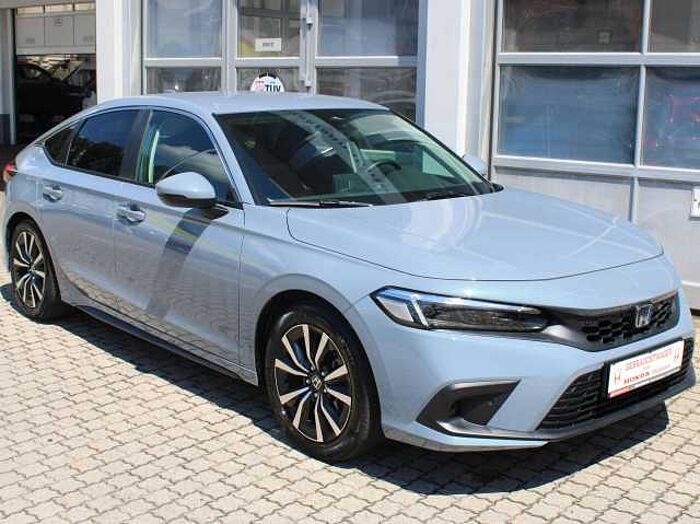 Honda Civic e: HEV Elegance