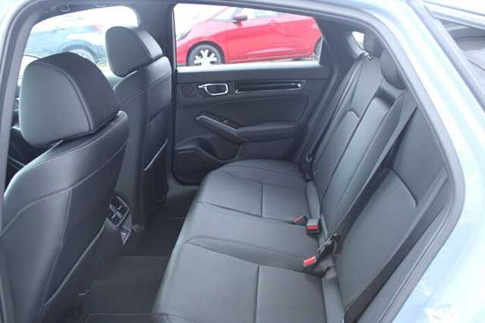 Honda Civic e: HEV Elegance