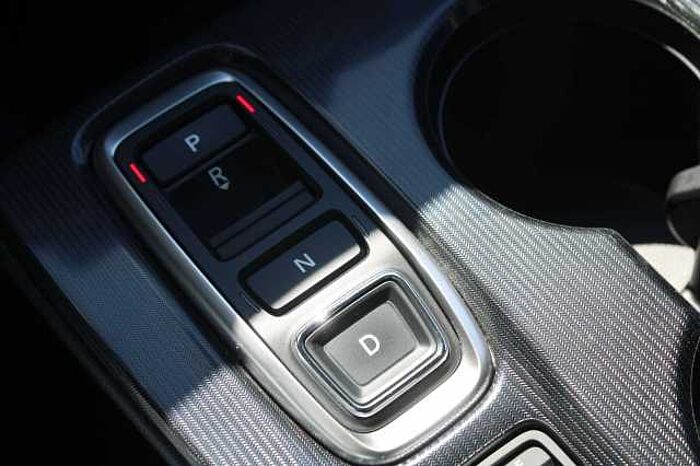 Honda Civic e: HEV Elegance