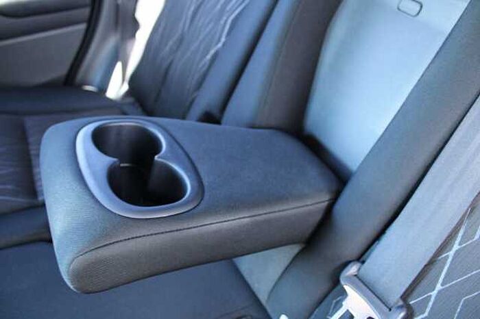 Mitsubishi Eclipse Cross Connect 2WD