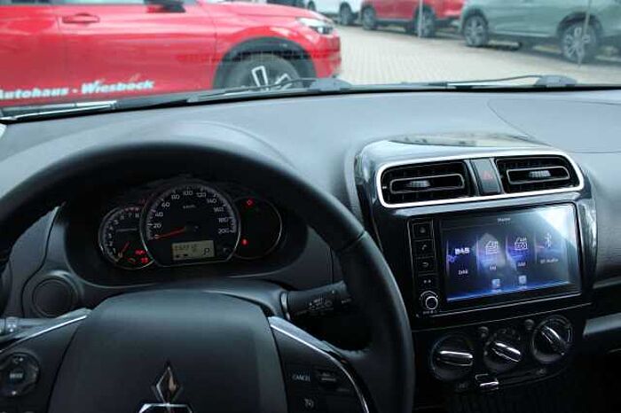 Mitsubishi Space Star Select