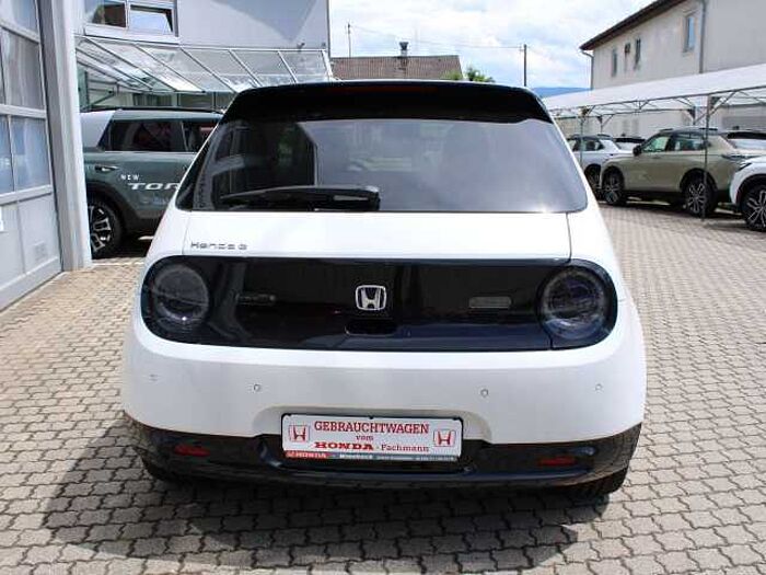 Honda e Advance